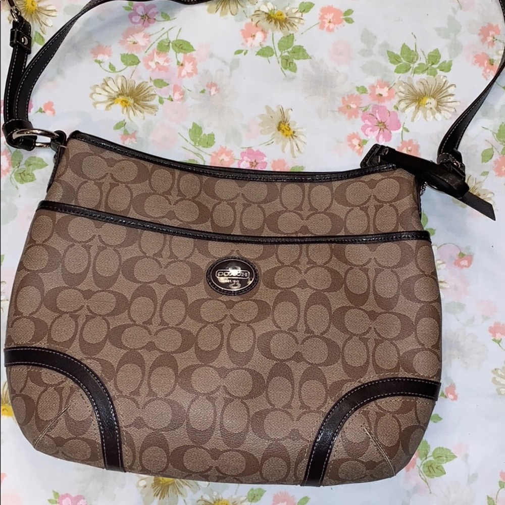 Coach Shoulder Bag Front Pocket & Adjustable Strap